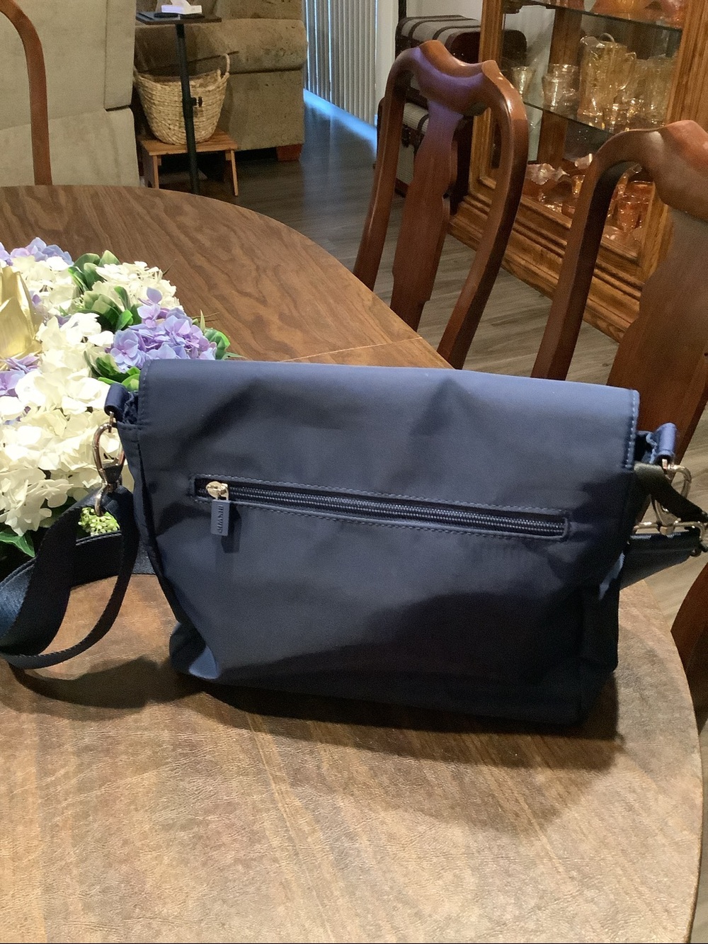 HKWIP Navy Crossbody Messenger Bag never used - Picture 2 of 3